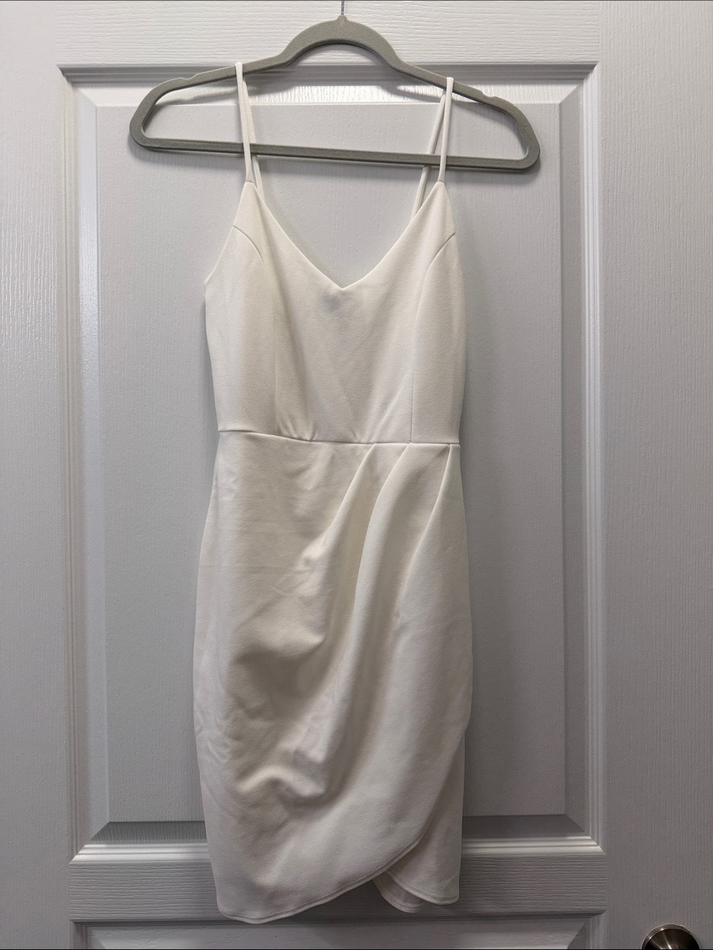 Lulu’s White Spaghetti Strap V-Neck Dress